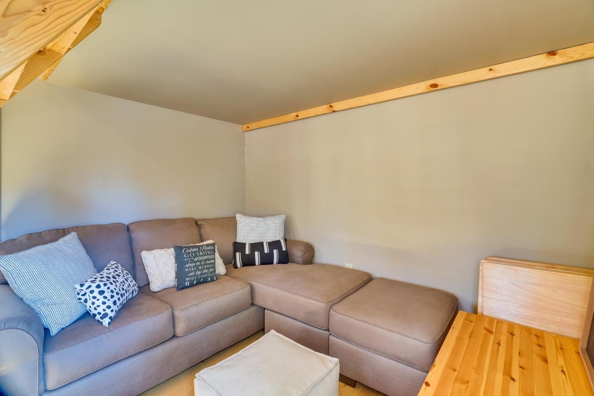 Dog-Friendly Nutrioso Cabin With Wraparound Porch! Екстериор снимка