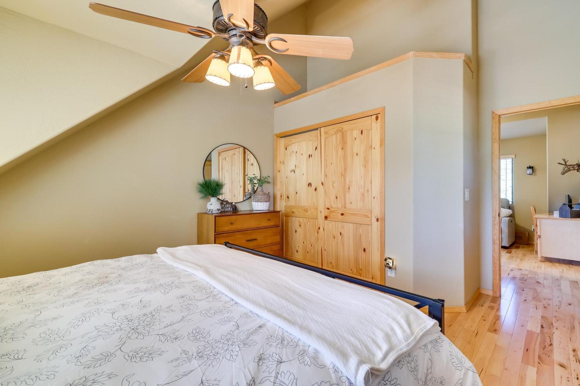 Dog-Friendly Nutrioso Cabin With Wraparound Porch! Екстериор снимка