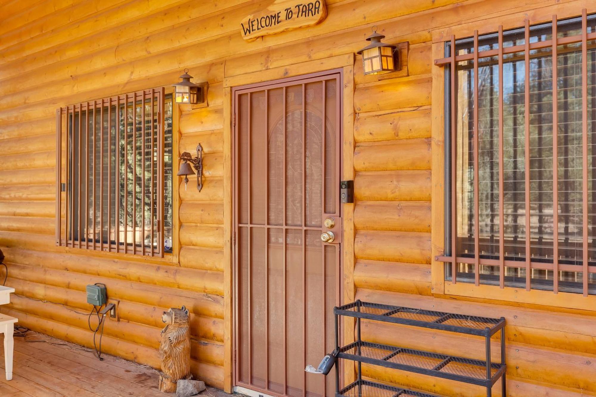 Dog-Friendly Nutrioso Cabin With Wraparound Porch! Екстериор снимка